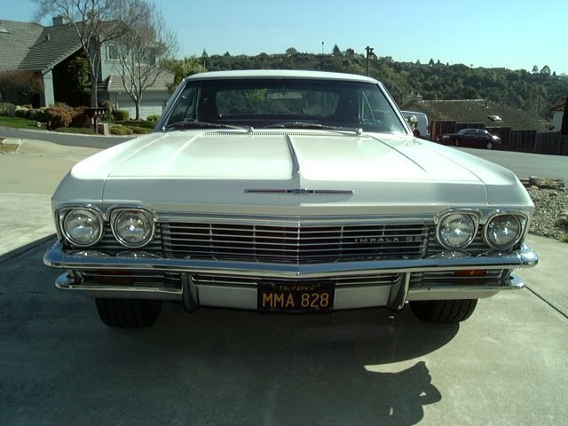 Frank & Kathy Zanger ’65 Chev Impala